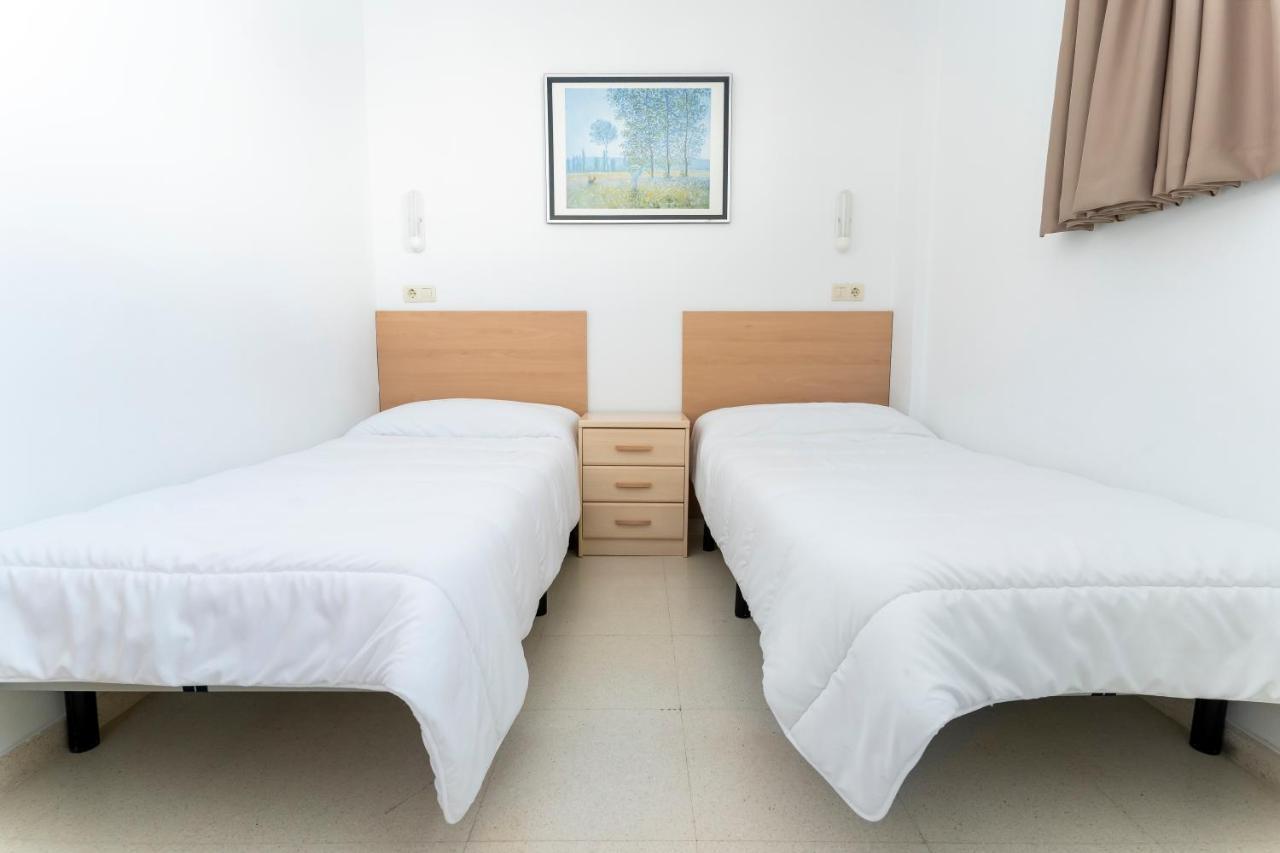 Albergue Inturjoven เซียร์ราเนบาดา ภายนอก รูปภาพ