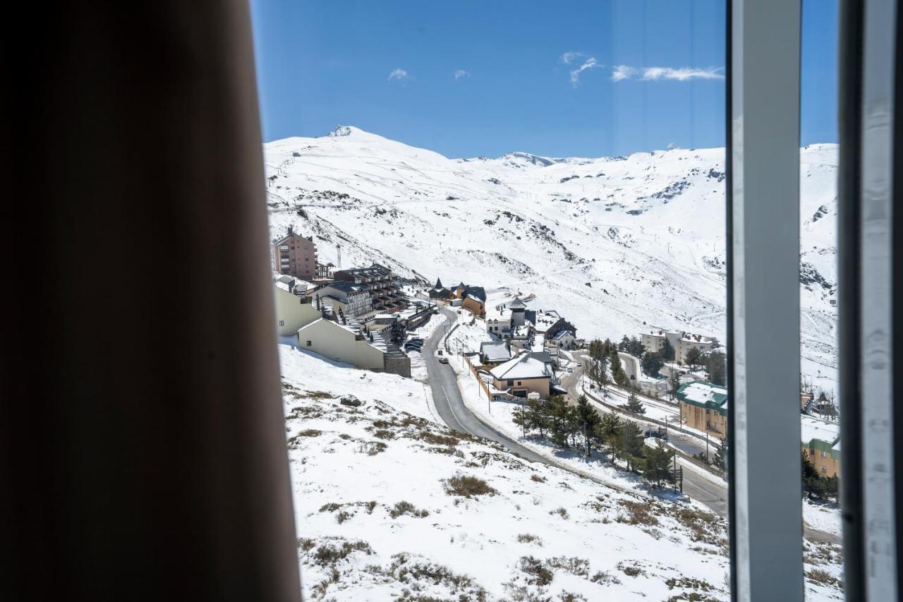 Albergue Inturjoven เซียร์ราเนบาดา ภายนอก รูปภาพ