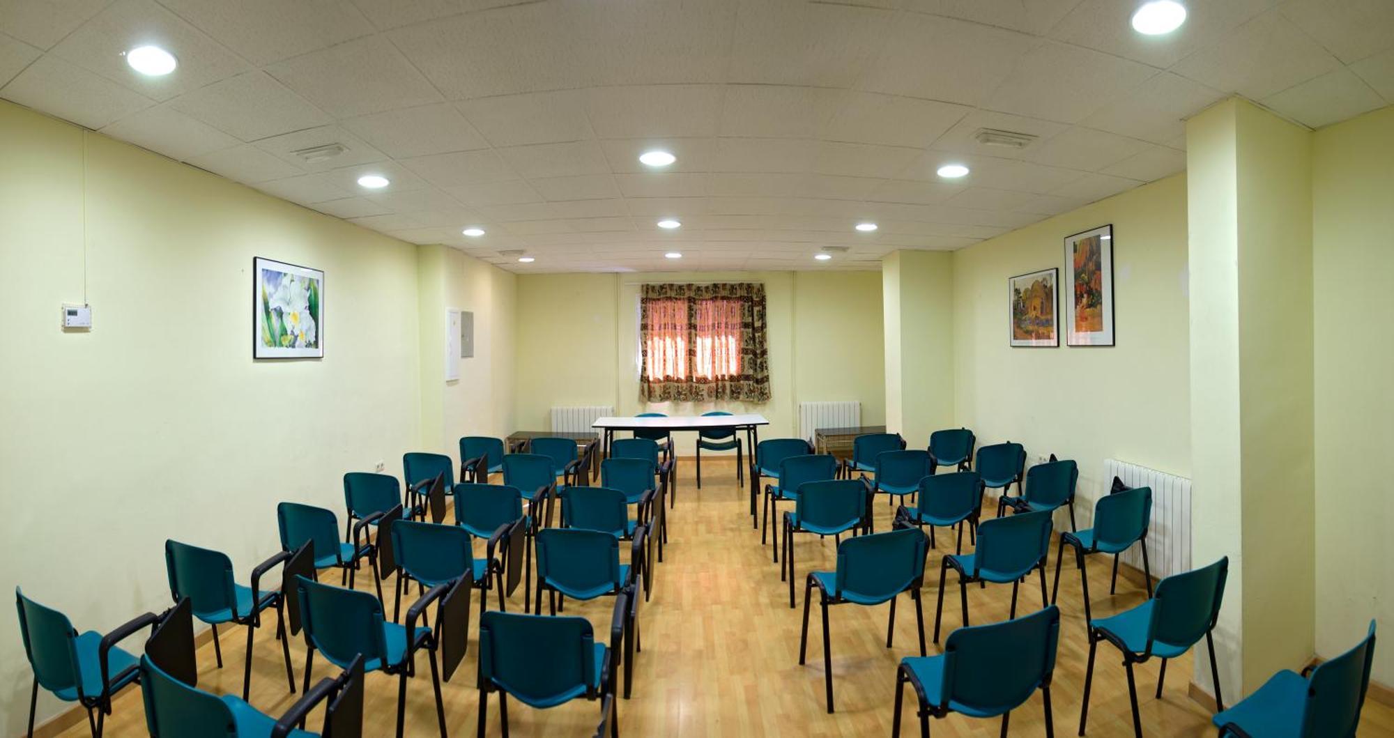 Albergue Inturjoven เซียร์ราเนบาดา ภายนอก รูปภาพ