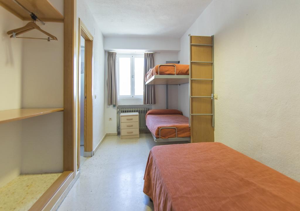 Albergue Inturjoven เซียร์ราเนบาดา ภายนอก รูปภาพ