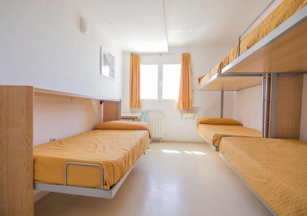 Albergue Inturjoven เซียร์ราเนบาดา ภายนอก รูปภาพ